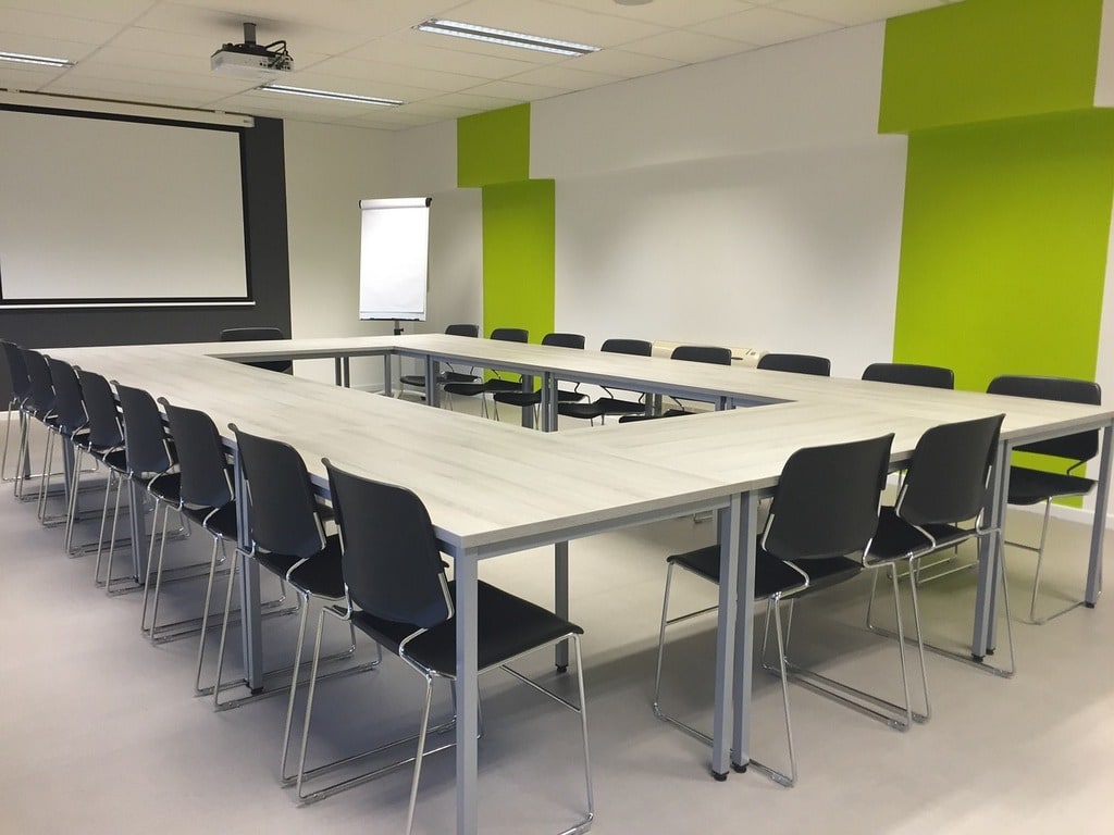 Pourquoi installer une cabine acoustique dans un espace professionnel ?